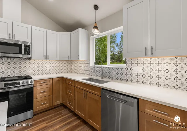 Photo 2 of Single family home for sale at 4768 S Gon Fishin Dr, Wasilla, AK 99654 | MLS# 26-8473 | Listing updated on 2026-09-05