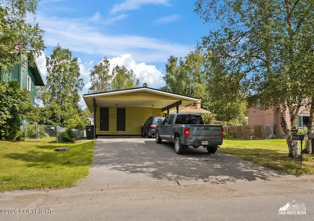 Homes for sale in Anchorage, AK | 4143 Vance Dr #7, Anchorage, AK 99508 | MLS# 26-8346