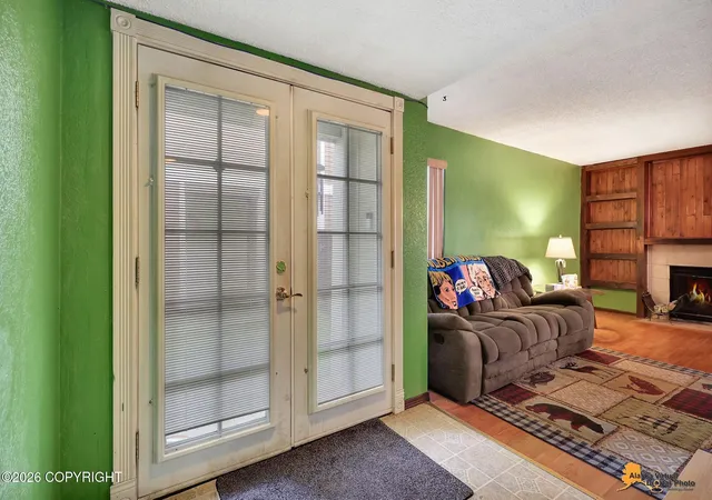 Photo 5 of Single family home for sale at 3615 Alamosa Dr, Anchorage, AK 99502 | MLS# 26-9125 | Listing updated on 2026-08-31