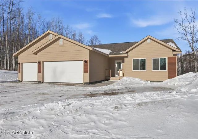 Homes for sale in Palmer, AK | 6036 N Currant Cir, Palmer, AK 99645 | MLS# 26-8431