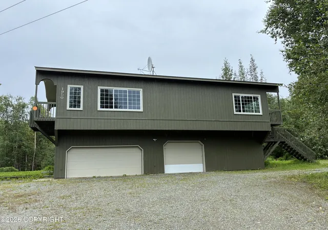 Photo 3 of Single family home for sale at 1950 N Cottonwood Loop, Wasilla, AK 99654 | MLS# 26-10801 | Listing updated on 2026-09-01