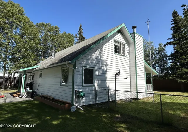 Photo 3 of Single family home for sale at 43365 Kenai Spur Hwy, Kenai, AK 99611 | MLS# 26-8548 | Listing updated on 2026-07-15