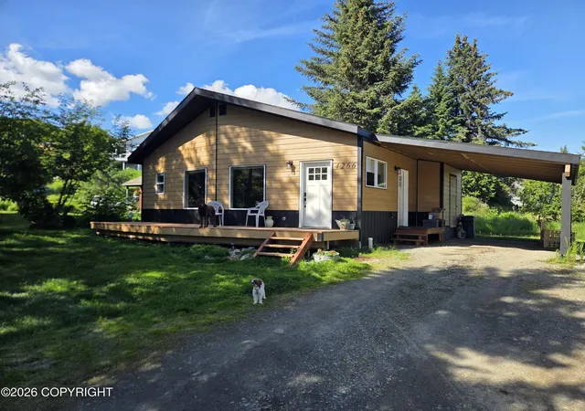 Photo 1 of Single family home for sale at 4266 Shirley Ct, Homer, AK 99603 | MLS# 26-8574 | Listing updated on 2026-08-25