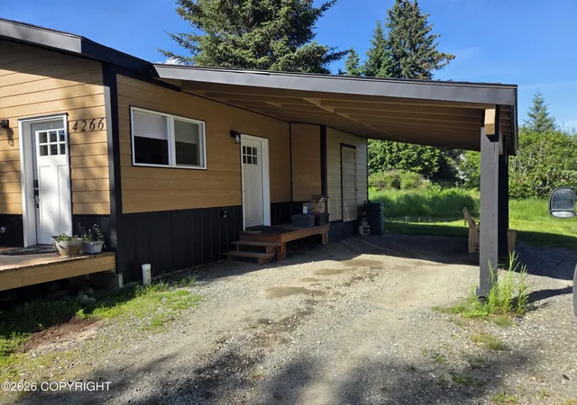 Photo 2 of Single family home for sale at 4266 Shirley Ct, Homer, AK 99603 | MLS# 26-8574 | Listing updated on 2026-08-25