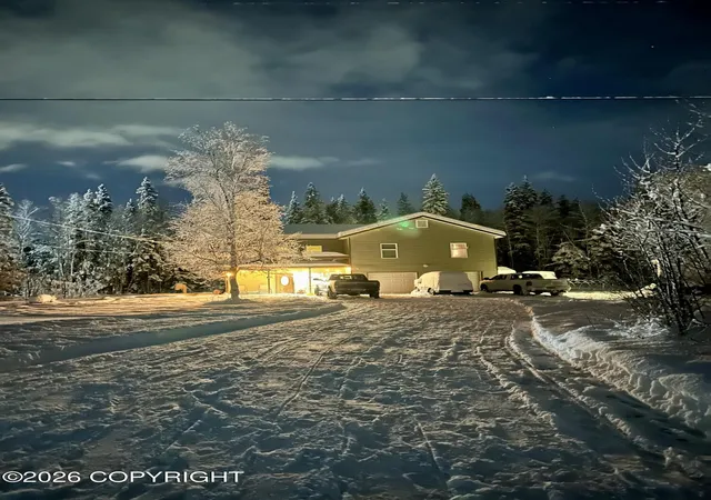 Photo 3 of Single family home for sale at 2375 Lindsborg Dr, North Pole, AK 99705 | MLS# 26-8608 | Listing updated on 2026-08-24