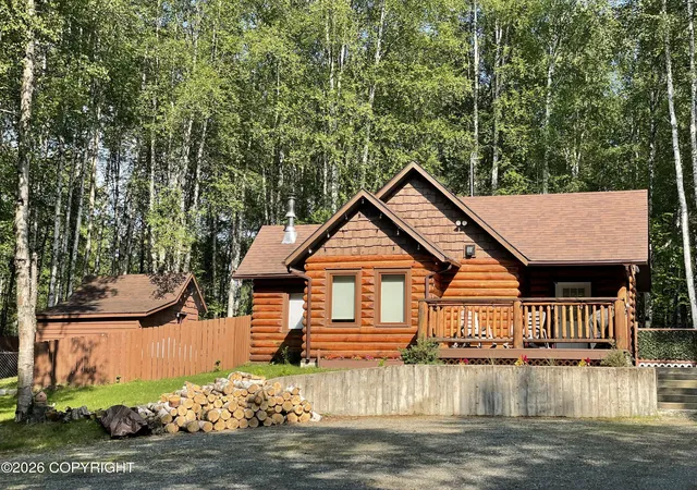 Photo 2 of Sale Pending at 33747 S Ruth Glacier Ave, Talkeetna, AK 99676 | MLS# 26-9152 | Listing updated on 2026-08-23
