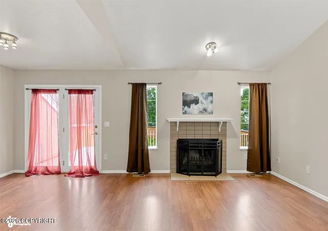 Photo 4 of Single family home for sale at 8924 Joy Cir, Anchorage, AK 99502 | MLS# 26-8736 | Listing updated on 2026-09-03