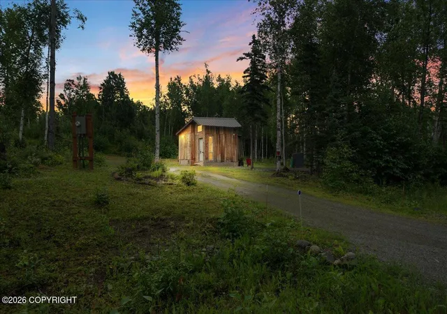 Photo 1 of Single family home for sale at 781 N Tammy Ln, Wasilla, AK 99623 | MLS# 26-8679 | Listing updated on 2026-08-27