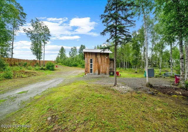Photo 3 of Single family home for sale at 781 N Tammy Ln, Wasilla, AK 99623 | MLS# 26-8679 | Listing updated on 2026-08-27