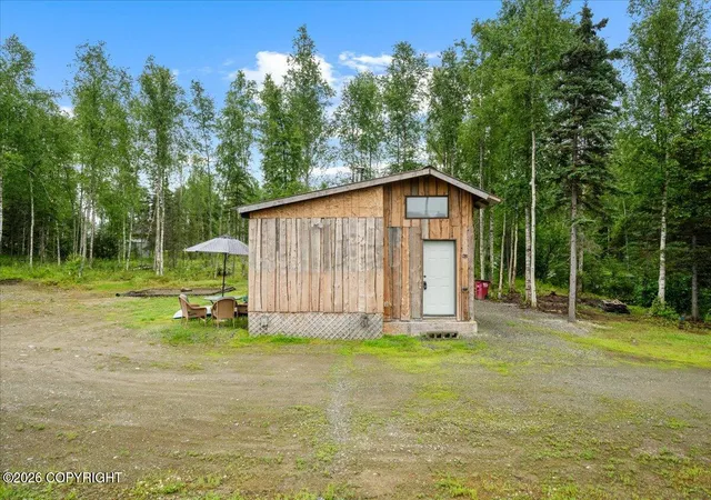 Photo 4 of Single family home for sale at 781 N Tammy Ln, Wasilla, AK 99623 | MLS# 26-8679 | Listing updated on 2026-08-27