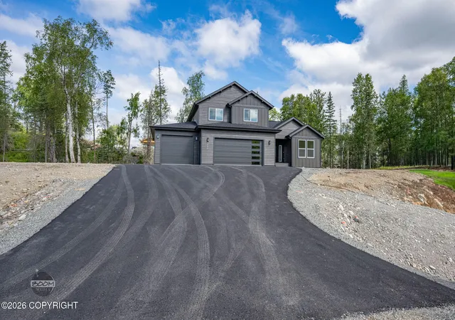 Photo 2 of Single family home for sale at 3081 W Kale Cir, Wasilla, AK 99623 | MLS# 26-9543 | Listing updated on 2026-09-08