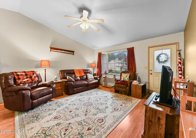 Photo 4 of Sale Pending at 515 W Coville Ln, Palmer, AK 99645 | MLS# 26-8791 | Listing updated on 2026-09-29