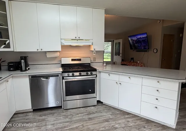 4th image of 1101 Oak Ave, Kenai, AK 99611 | MLS# 26-8729