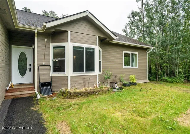 Photo 3 of Sale Pending at 4368 E Cobblestone Dr, Wasilla, AK 99654 | MLS# 26-8756 | Listing updated on 2026-09-10
