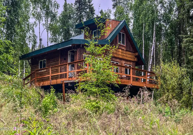Photo 2 of Single family home for sale at 1805 Himilaya Rd, Fairbanks, AK 99712 | MLS# 26-8773 | Listing updated on 2026-09-21