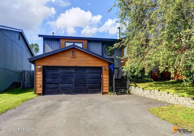 Photo 1 of Single family home for sale at 7250 Biglerville Cir, Anchorage, AK 99507 | MLS# 26-10345 | Listing updated on 2026-09-04