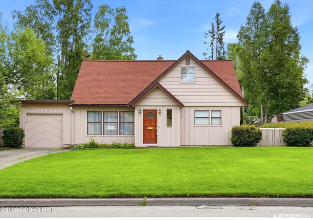 Photo 2 of Single family home for sale at 2615 Turnagain Pkwy, Anchorage, AK 99517 | MLS# 26-8811 | Listing updated on 2026-08-30