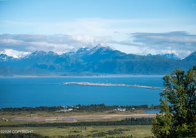 Photo 4 of Single family home for sale at 5655 Scenic Pl, Homer, AK 99603 | MLS# 26-9074 | Listing updated on 2026-07-22