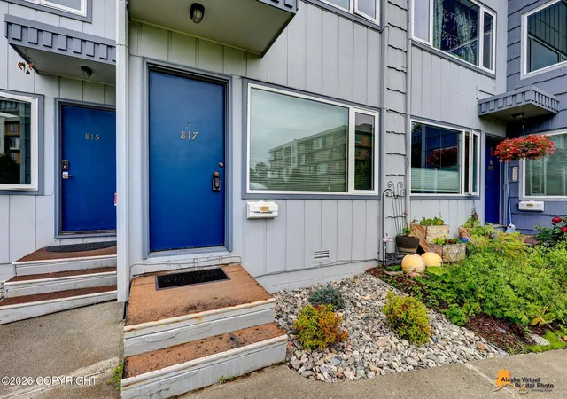 Photo 3 of Condo for sale at 817 P St #817, Anchorage, AK 99501 | MLS# 26-8919 | Listing updated on 2026-08-27
