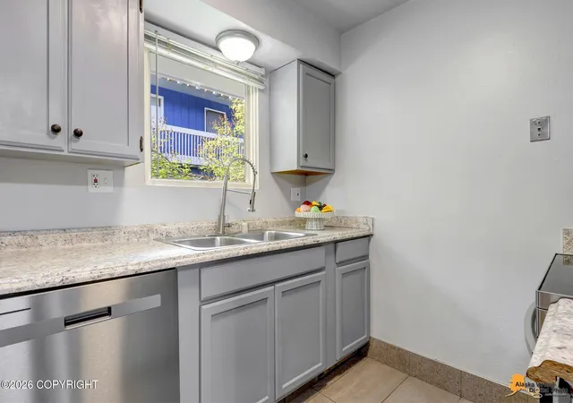 Photo 3 of Condo for sale at 440 E 11th Avenue #B6, Anchorage, AK 99501 | MLS# 26-8865 | Listing updated on 2026-08-06