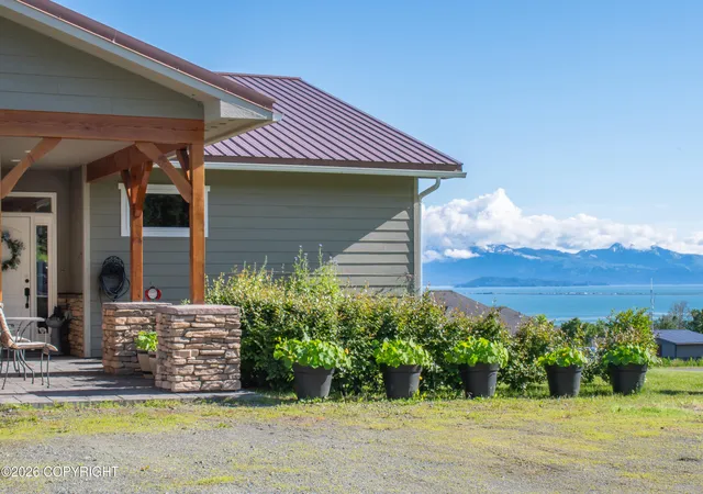Photo 3 of Sale Pending at 40772 Morning Star Rd, Homer, AK 99603 | MLS# 26-9046 | Listing updated on 2026-09-07