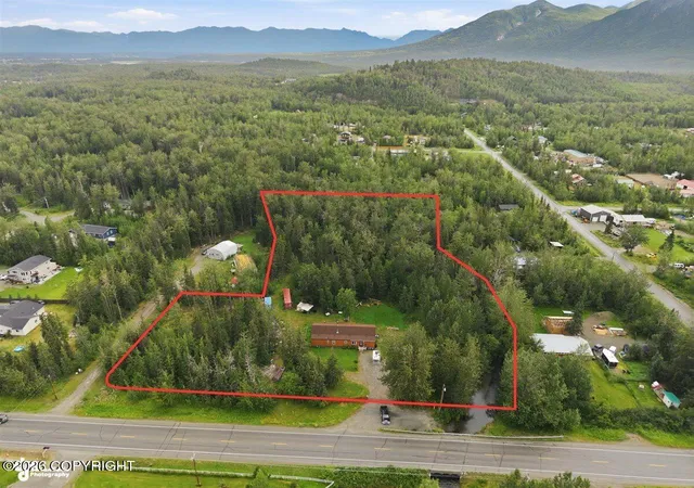 Photo 4 of Single family home for sale at 17165 E Plumley Rd, Palmer, AK 99645 | MLS# 26-10040 | Listing updated on 2026-08-18