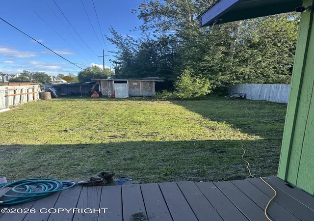 Photo 5 of Single family home for sale at 3900 Starburst Cir, Anchorage, AK 99517 | MLS# 26-9554 | Listing updated on 2026-09-03