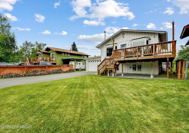 Photo 3 of Sale Pending at 2925 Kimberlie Ct, Anchorage, AK 99508 | MLS# 26-10680 | Listing updated on 2026-09-30