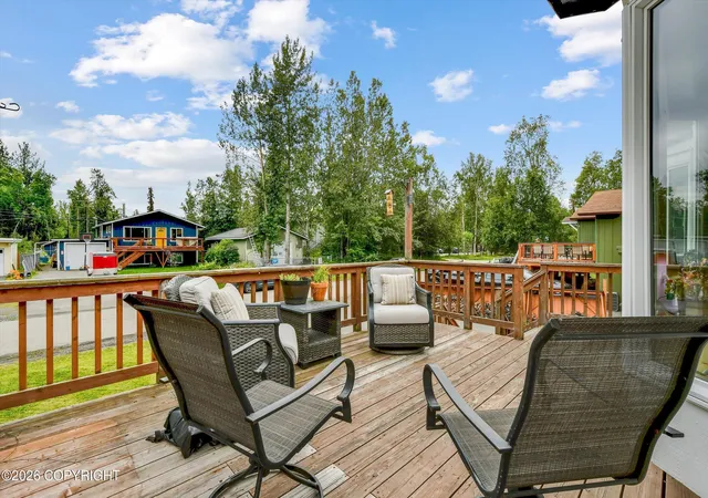Photo 4 of Sale Pending at 2925 Kimberlie Ct, Anchorage, AK 99508 | MLS# 26-10680 | Listing updated on 2026-09-30