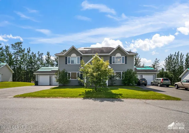 Photo 3 of Sale Pending at 1790 E Neil Cir #4, Wasilla, AK 99654 | MLS# 26-9580 | Listing updated on 2026-09-02
