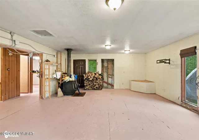 Photo 4 of Single family home for sale at 946 N Satisfied Dr, Wasilla, AK 99623 | MLS# 26-9312 | Listing updated on 2026-08-31