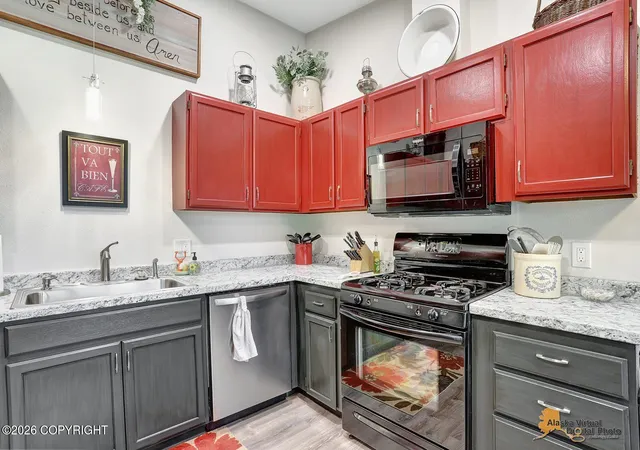 Photo 5 of Sale Pending at 5172 S Outrigger Dr, Wasilla, AK 99623 | MLS# 26-9619 | Listing updated on 2026-08-14