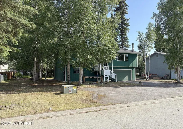 Photo 2 of Sale Pending at 123 Concordia Dr, Fairbanks, AK 99709 | MLS# 26-9102 | Listing updated on 2026-08-27