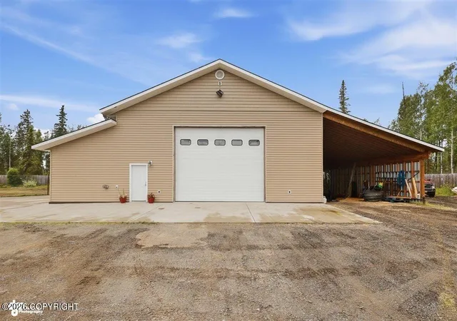 Photo 2 of Single family home for sale at 305 Hutto St, Kenai, AK 99611 | MLS# 26-9442 | Listing updated on 2026-08-29