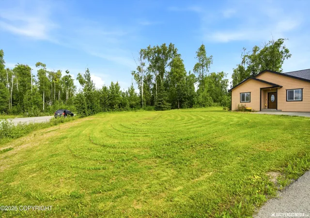 Photo 3 of Sale Pending at 4613 N Gold Mint Dr, Wasilla, AK 99654 | MLS# 26-9159 | Listing updated on 2026-08-10