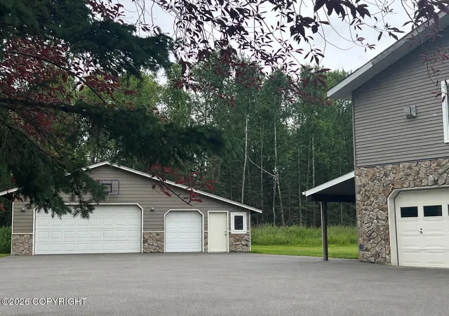 Photo 3 of Multi family home for sale at 3200 S Foothills Blvd, Wasilla, AK 99623 | MLS# 26-9286 | Listing updated on 2026-09-11