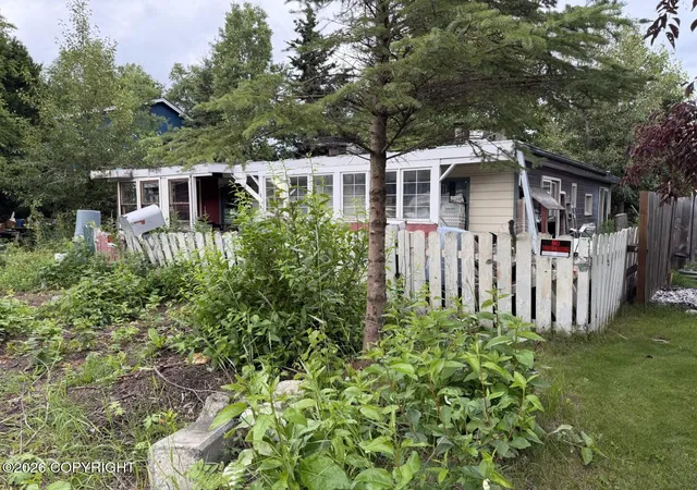 Photo 1 of Sale Pending at 4003 Lois Dr, Anchorage, AK 99517 | MLS# 26-9241 | Listing updated on 2026-08-25