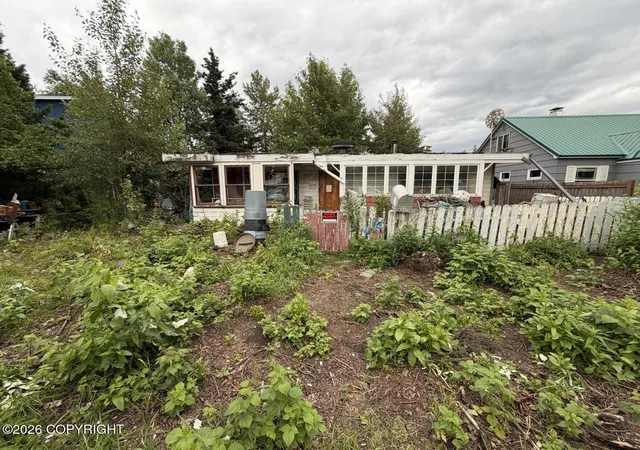 Photo 2 of Sale Pending at 4003 Lois Dr, Anchorage, AK 99517 | MLS# 26-9241 | Listing updated on 2026-08-25