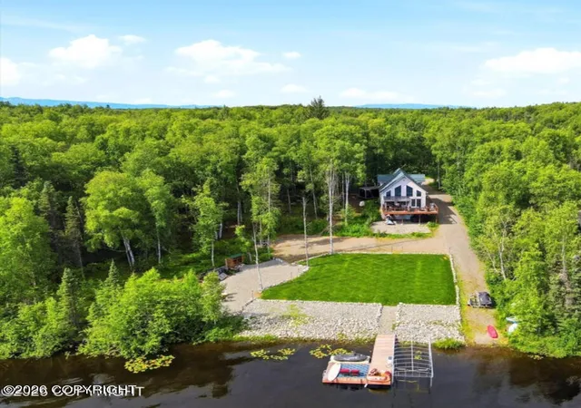 Photo 1 of Single family home for sale at 9815 N Rainbow Shrs Rd, Willow, AK 99688 | MLS# 26-9251 | Listing updated on 2026-08-30
