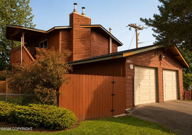 Photo 2 of Sale Pending at 246 Oklahoma St, Anchorage, AK 99504 | MLS# 26-9245 | Listing updated on 2026-08-03