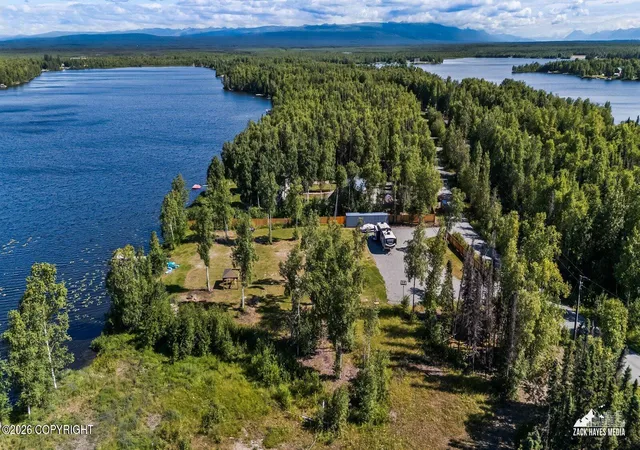 Photo 3 of Single family home for sale at 3732 S Horseshoe Lake Rd, Big Lake, AK 99652 | MLS# 26-9323 | Listing updated on 2026-08-03
