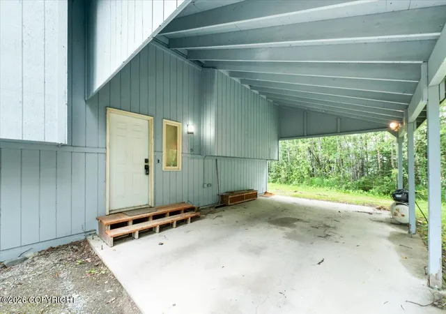 Photo 4 of Single family home for sale at 201 W Ponderosa Loop, Wasilla, AK 99654 | MLS# 26-9346 | Listing updated on 2026-08-30