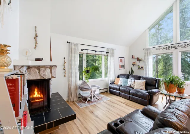 Photo 2 of Sale Pending at 6224 Geronimo Cir, Anchorage, AK 99504 | MLS# 26-9406 | Listing updated on 2026-08-21