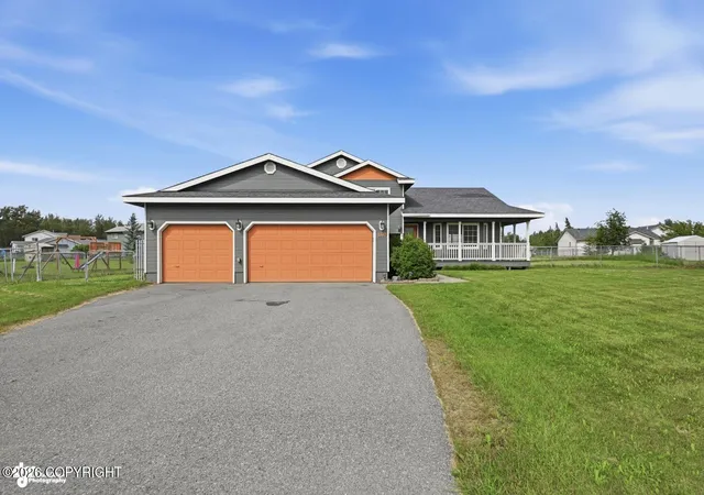 Photo 1 of Single family home for sale at 1300 S Pinnacle Mountain Dr, Palmer, AK 99645 | MLS# 26-10091 | Listing updated on 2026-09-24
