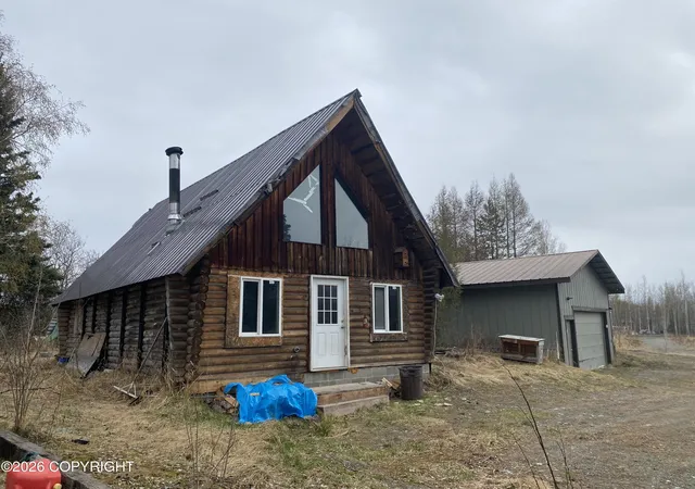 Photo 2 of Single family home for sale at 13537 W Maplewood Dr, Big Lake, AK 99652 | MLS# 26-9397 | Listing updated on 2026-09-10
