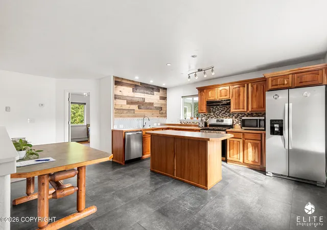 Photo 3 of Single family home for sale at 5020 N Ahina Cir, Wasilla, AK 99654 | MLS# 26-10078 | Listing updated on 2026-09-11