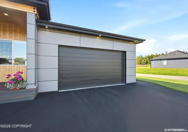 Photo 2 of Single family home for sale at 6640 E Exquisite Dr, Wasilla, AK 99645 | MLS# 26-11109 | Listing updated on 2026-09-07