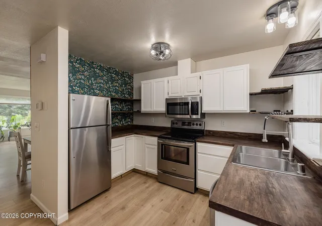 Photo 4 of Sale Pending at 601 W Nelson Ave, Wasilla, AK 99654 | MLS# 26-9607 | Listing updated on 2026-10-03