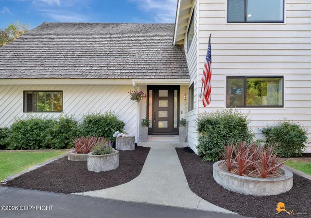 Photo 3 of Single family home for sale at 2121 Belmont Dr, Anchorage, AK 99517 | MLS# 26-9484 | Listing updated on 2026-09-24