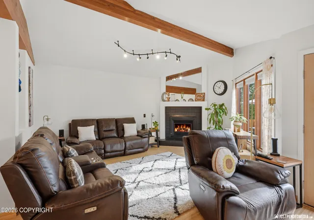 Photo 3 of Sale Pending at 1811 Beaver Pl, Anchorage, AK 99504 | MLS# 26-9462 | Listing updated on 2026-09-28